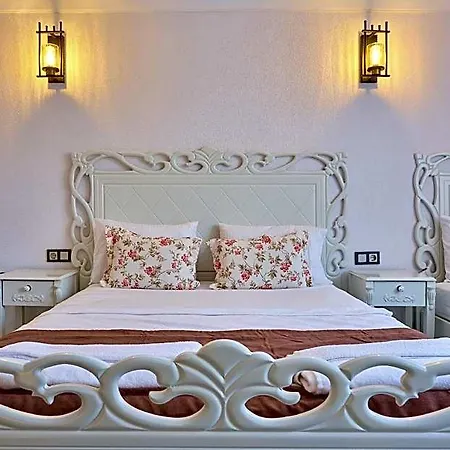 فندق Cunda Pusula By Megaron Homes